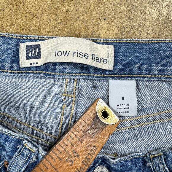 GAP Low Rise Flare Vintage Jeans Women’s Size 6 Paint Splatter Y2K Denim - Picture 7 of 12